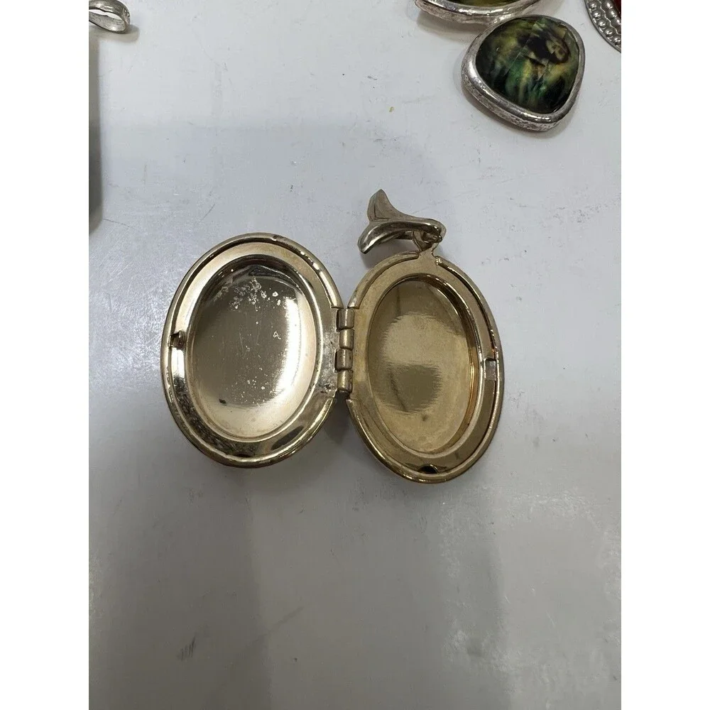 Vintage Lot 6  Pendants Locket Agate Faux Stones Goldtone Silvertone Estate